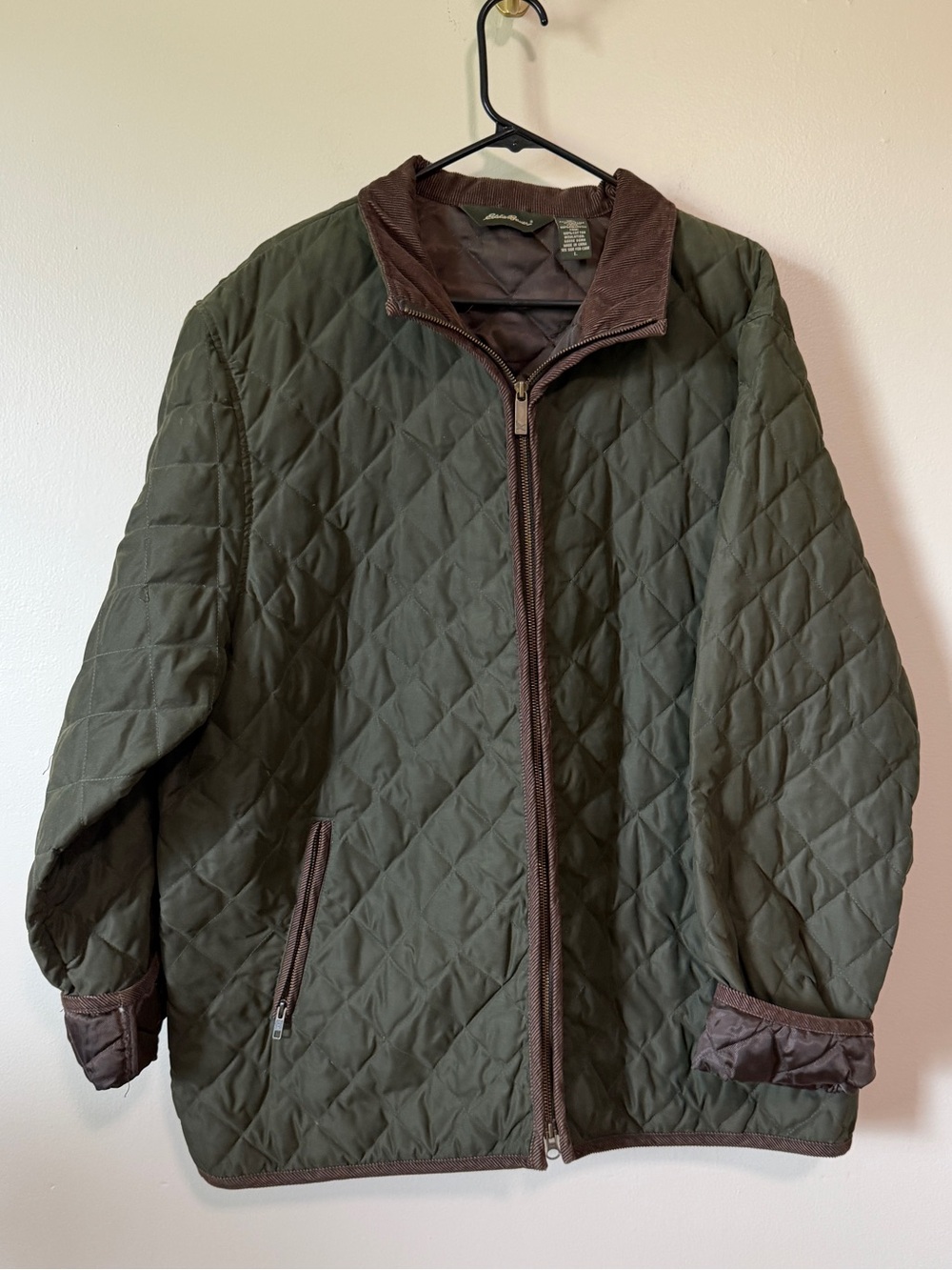 Eddie Bauer down filled quilted hunter green chore coat corduroy collar size L